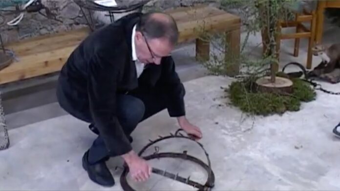 Sonderausstellung Mausetod im Museumshof (BQ)