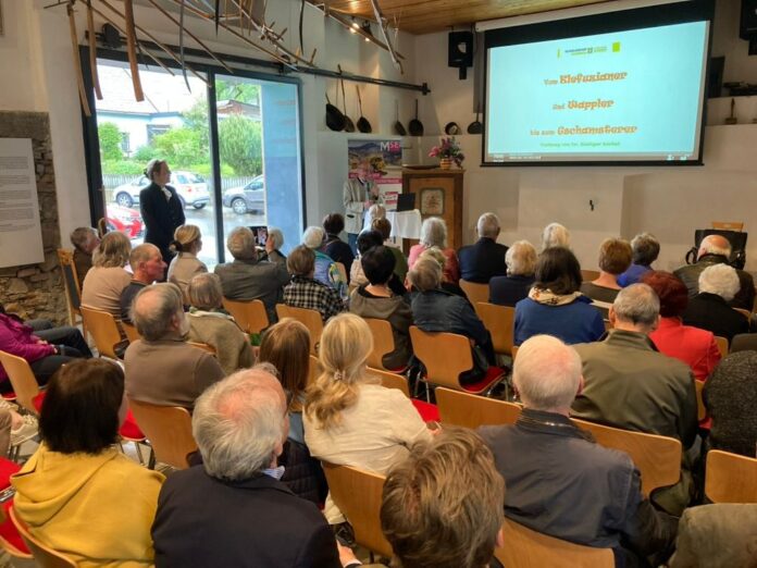 ea19faeb-9c72-48fa-a8b1-b4d233737677